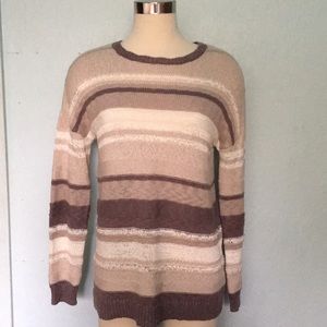 Max studio sweater